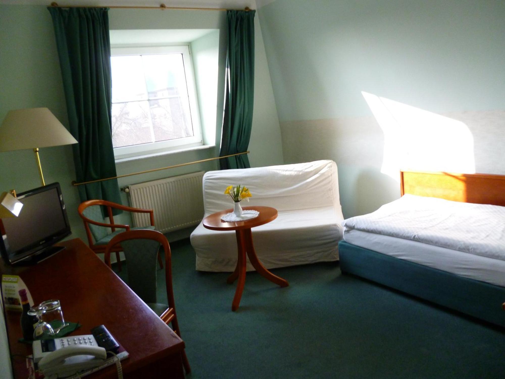 Hotel Brandenburg Koenigs Wusterhausen Bagian luar foto