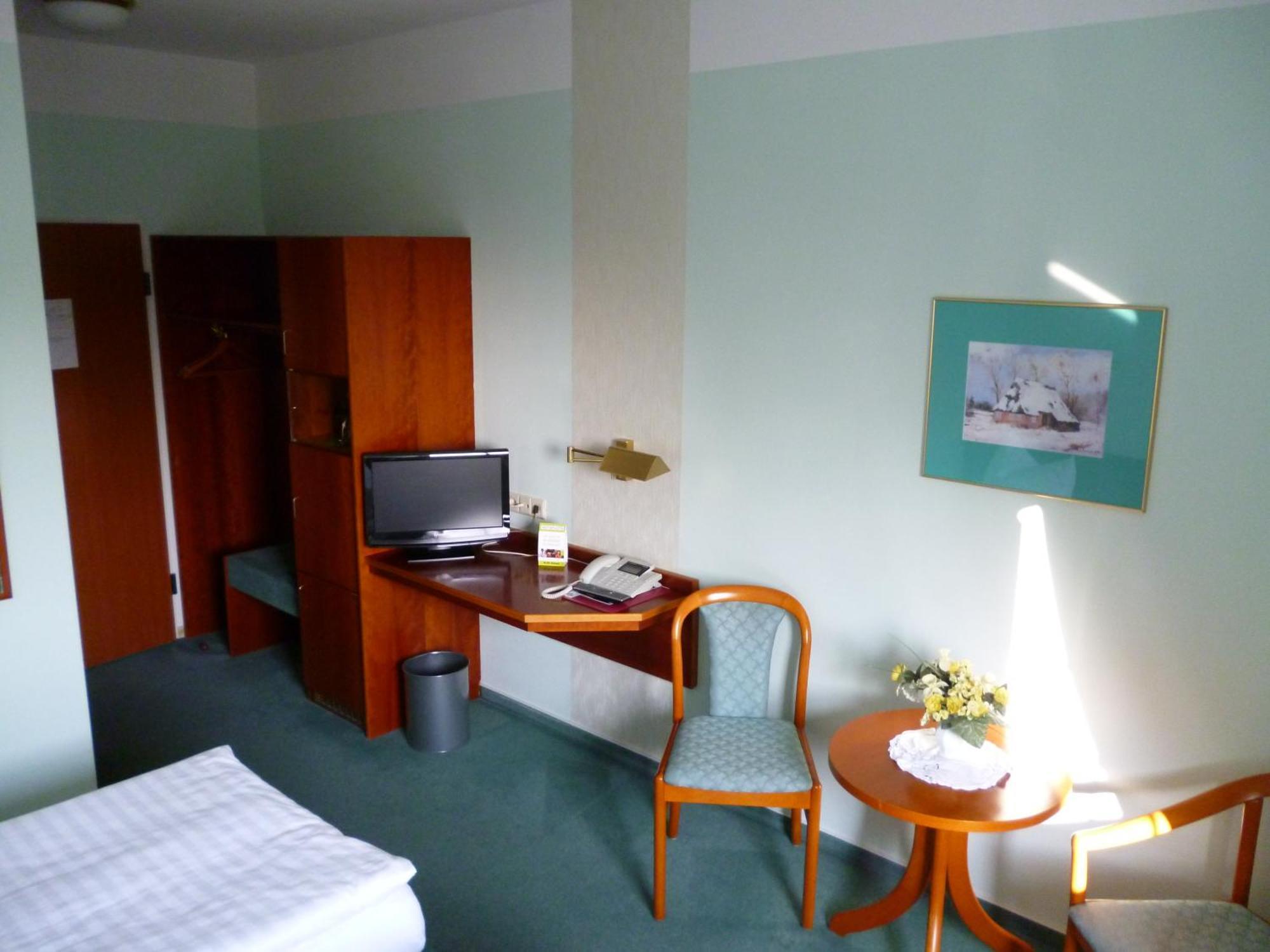 Hotel Brandenburg Koenigs Wusterhausen Bagian luar foto